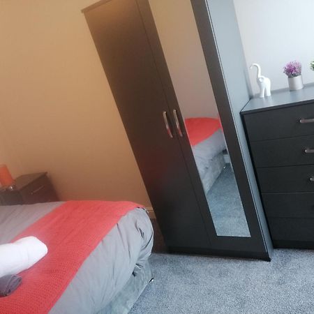 Rossy Home Of Relaxations Stoke-on-Trent المظهر الخارجي الصورة